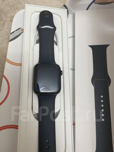 Apple Watch SE. GPS, NFC, IP68 ����