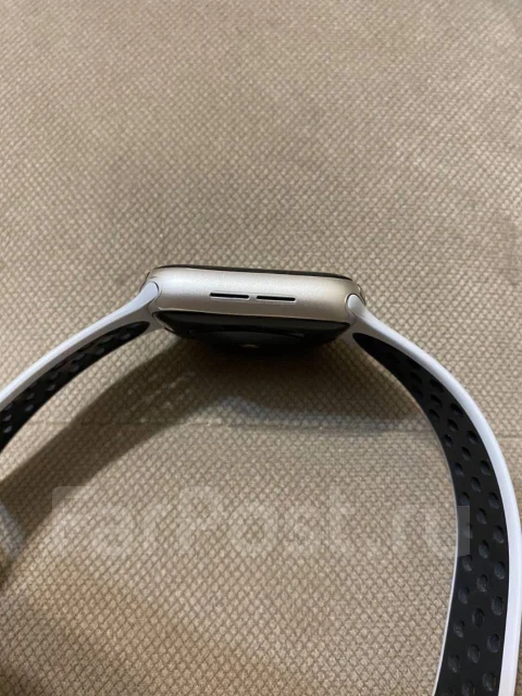 Apple Watch SE Nike ����