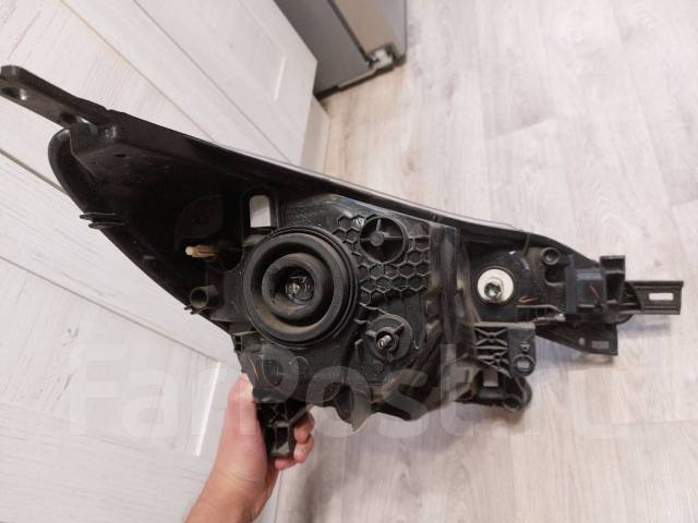 Продам переднюю левую фару Nissan Note E12 Б/У купить во Владивостоке ...