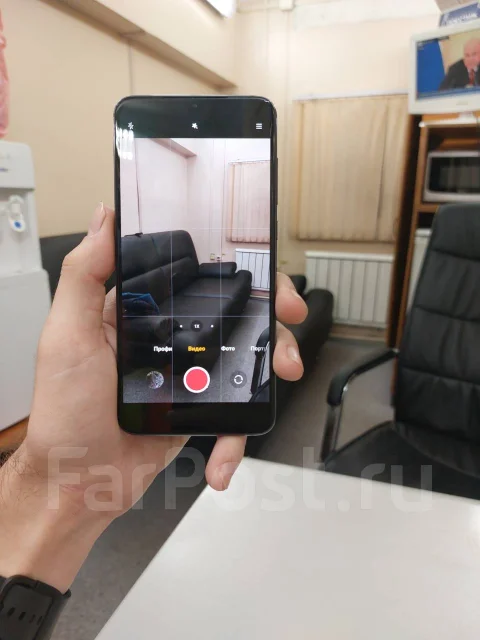 Xiaomi Mi9. �/�, �����, 3G, 4G LTE, Dual-SIM, NFC ����