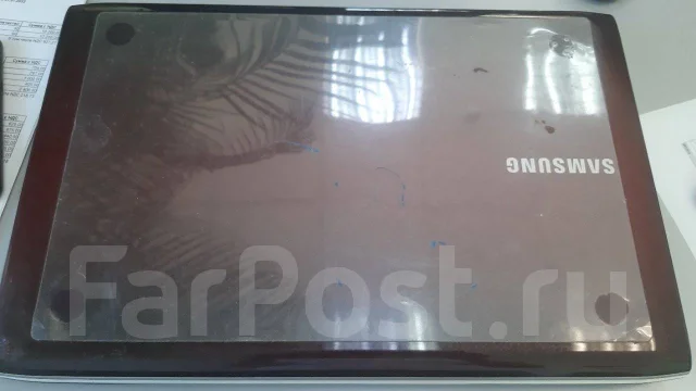 Samsung R730. 17.3", WiFi: 1, Bluetooth: 1 ����