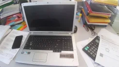 Samsung R730. 17.3", WiFi: 1, Bluetooth: 1 ����