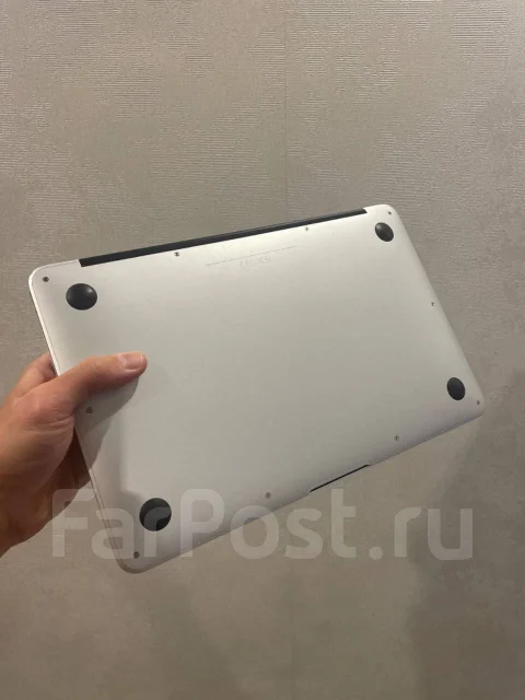 Apple MacBook Air 11. ��� 4 ��, ���� 128���, WiFi: 1, Bluetooth: 1 ����