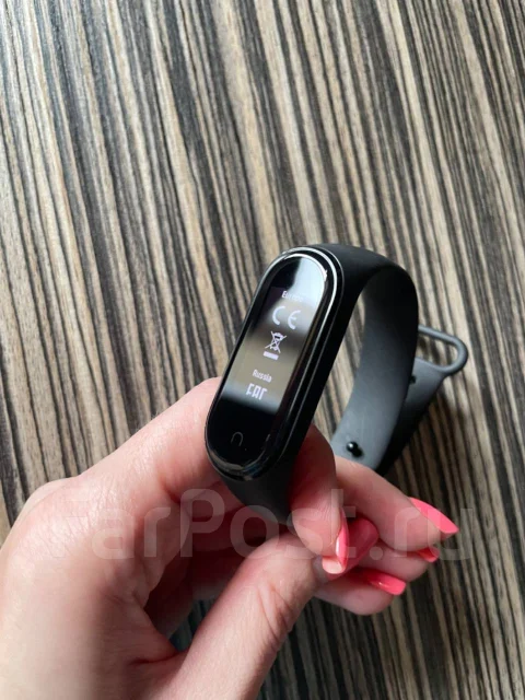 Xiaomi Mi Band 4. NFC ����