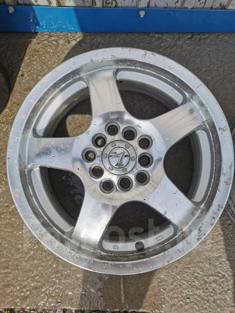 Lizea. 6.5x15", 5x100, 5x114.3, ET45 ����