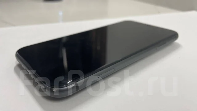 Apple iPhone 11. �/�, ������, 4G LTE, Dual-SIM ����