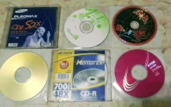 CD-R. ����