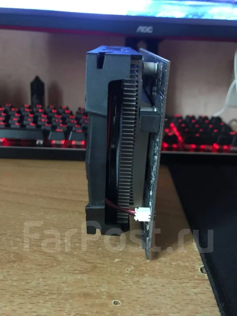 Radeon RX 550 ����