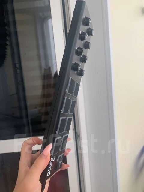 Akai ����