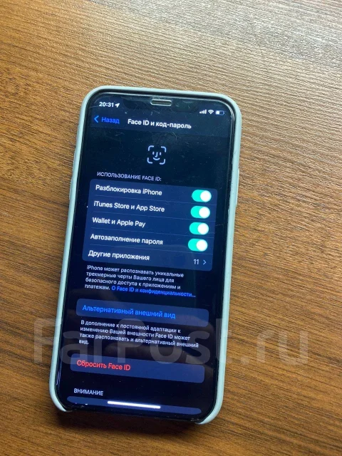 Apple iPhone X. �/�, ������, 4G LTE, NFC ����