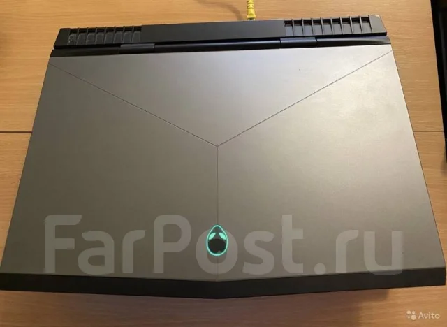 Dell Alienware 17. 17.3", 2,8����, ��� 16 ��, ���� 500���, WiFi: 1, Bluetooth: 1, ����������� �� 8��. ����
