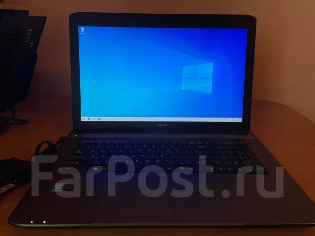 DEXP Atlas H137. 17.3", 2,6����, ��� 6 ��, ���� 1 000���, WiFi: 1, Bluetooth: 1 ����