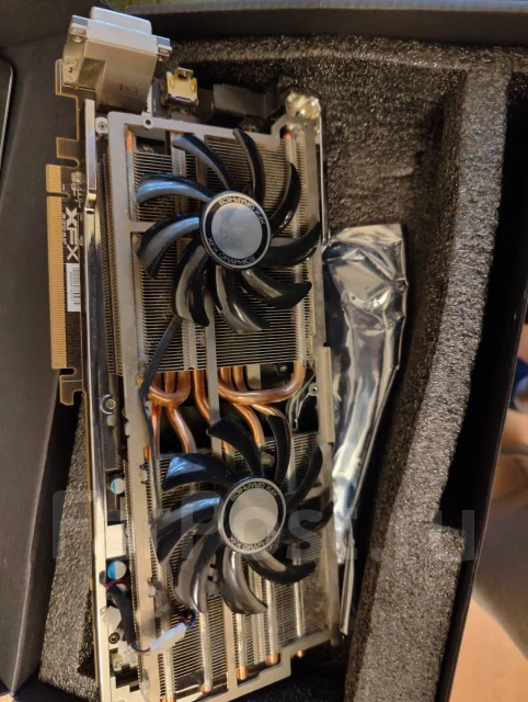 Radeon R9 290 ����