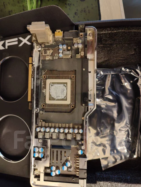 Radeon R9 290 ����