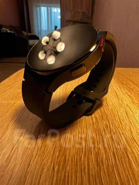 Samsung Galaxy Watch4. GPS, NFC, IP68 ����