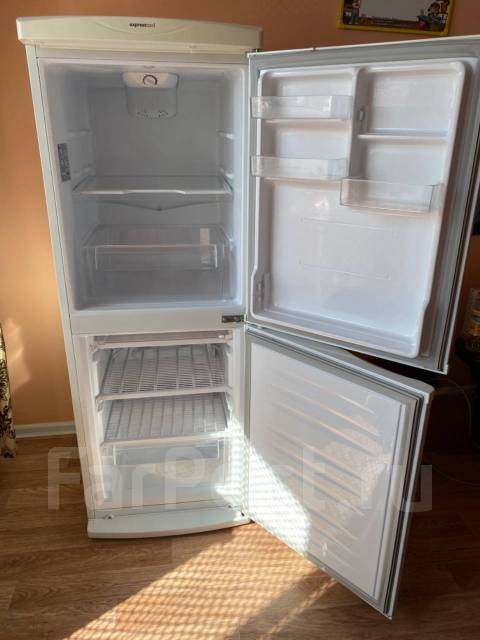 Холодильник LG - Холодильники и морозильники в Уссурийске