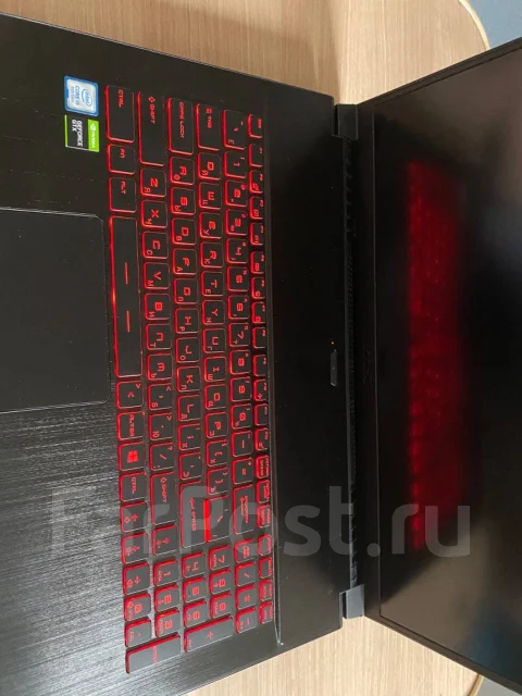 MSI GF75 Thin 9SCSR. 17", 1����, ��� 8 ��, ���� 1���, WiFi: 1, Bluetooth: 1, ����������� �� 24��. ����