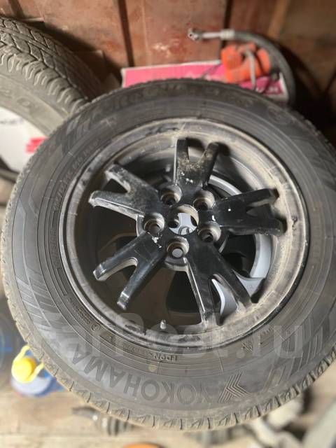 Зимняя резина Yokohama на литье 195/65 R15 - Колёса во Владивостоке