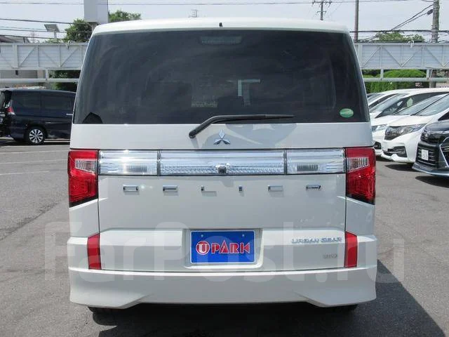 Mitsubishi Delica D:5. �������, 4wd, 2.3 (148��.�.), ������, 23����. ��. ��� ����� �� ������������ ����