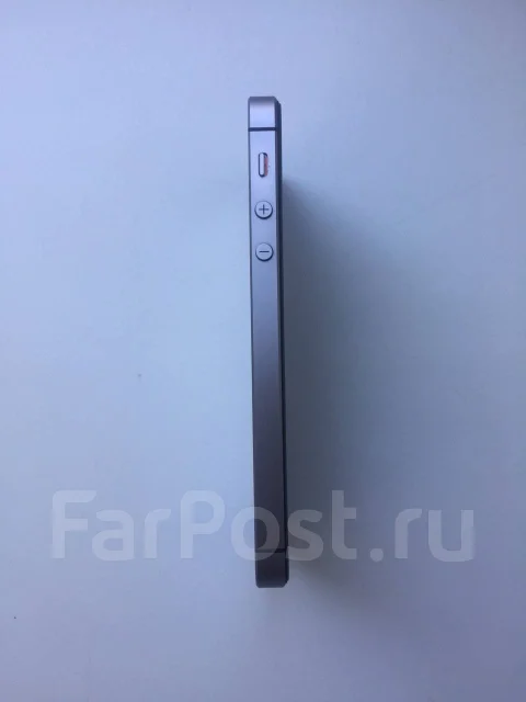 Apple iPhone SE. �/�, 32 ��, �����, 4G LTE ����