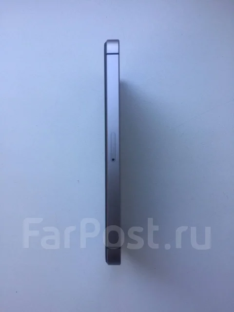 Apple iPhone SE. �/�, 32 ��, �����, 4G LTE ����