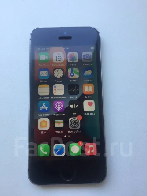 Apple iPhone SE. �/�, 32 ��, �����, 4G LTE ����