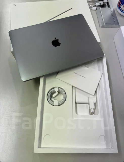 Apple MacBook Pro 13 2020. 13.3", ��� 16 ��, ���� 512���, WiFi: 1, Bluetooth: 1 ����