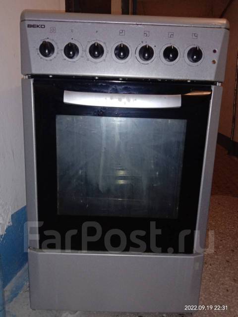 Стеклокерамическая плита Beko б/у - Кухонные печи и вытяжки во Владивостоке