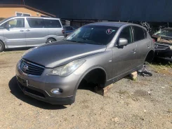 Nissan Skyline Crossover. J50, VQ37HR ����