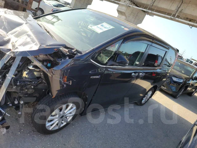 Toyota Esquire. ZWR80, 2ZRFXE ����