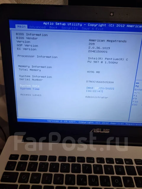 Asus X502C. 15", 1,5����, ��� 4 ��, ���� 320���, WiFi: 1, Bluetooth: 1, ����������� �� 4��. ����