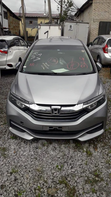 Honda Shuttle. GP7 ����
