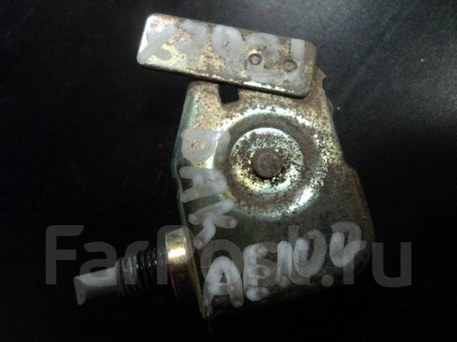 Замок лючка бензобака Toyota Corolla AE100 5AFE Toyota купить в ...