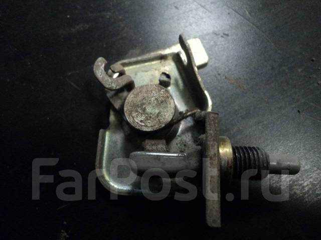 Замок лючка бензобака Toyota Corolla AE100 5AFE Toyota купить в ...