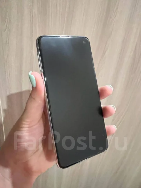 Samsung Galaxy S10e. �/�, �����, Dual-SIM ����