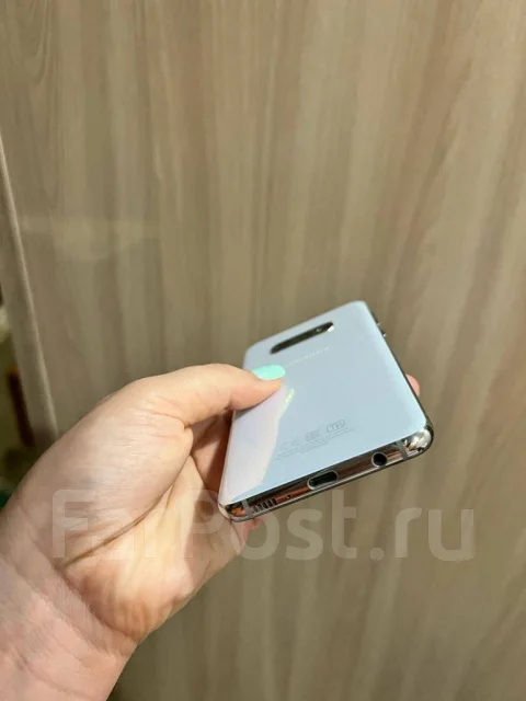 Samsung Galaxy S10e. �/�, �����, Dual-SIM ����