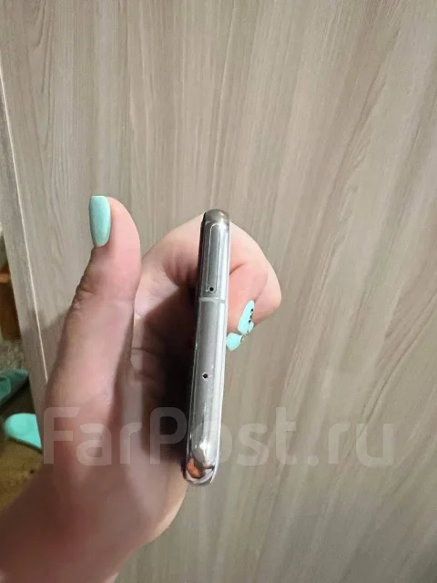 Samsung Galaxy S10e. �/�, �����, Dual-SIM ����