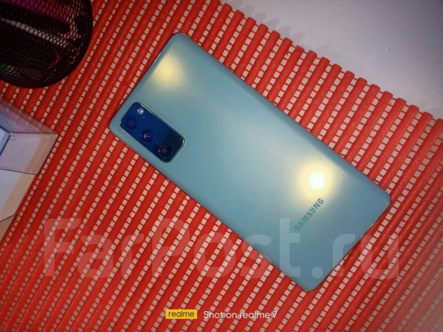 Samsung Galaxy S20 FE. �/�, ���������, 5G, NFC ����
