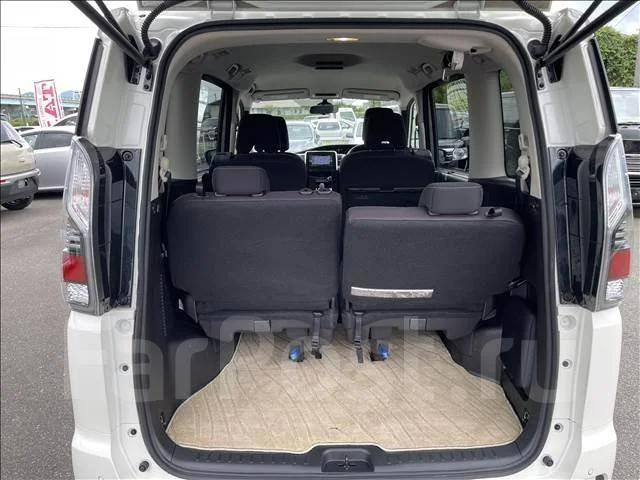 Nissan Serena. ��������, 4wd, 2.0 (150��.�.), ������, �/�. ��� ����� �� ������������ ����