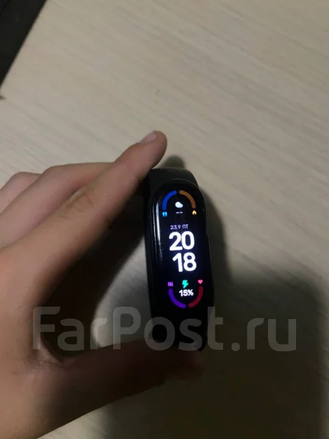 Xiaomi Mi Band. NFC ����