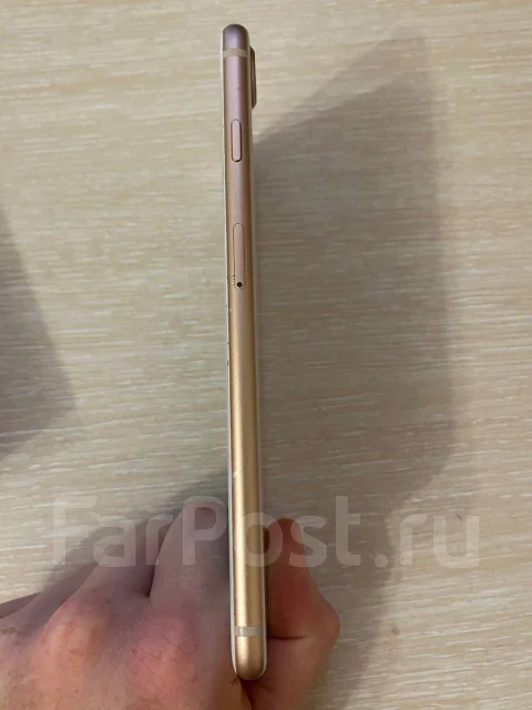 Apple iPhone 8 Plus. �/�, �������, 4G LTE, NFC ����