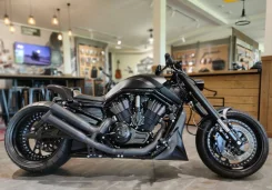 Harley-Davidson V-Rod. 1 250����. ��., ��������, ���, � �������� ����