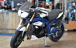 Triumph Speed Triple. 1 050����. ��., ��������, ���, � �������� ����