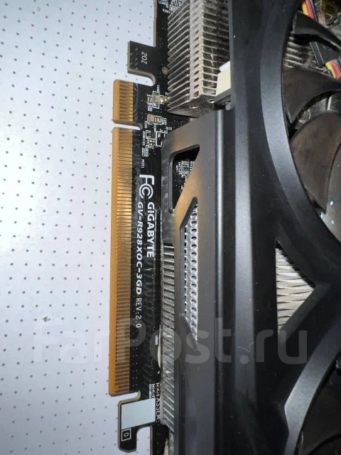 Radeon R9 280X ����