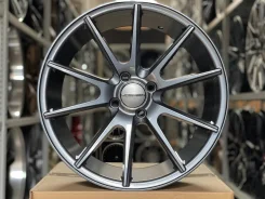 Vossen VFS-1. 8.0x18", 4x100, ET40, �� 73,1���. ����