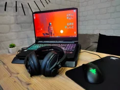 Acer Nitro 5 AN515-55. 15.6", 2,5����, ��� 16 ��, ���� 500���, WiFi: 1, Bluetooth: 1, ����������� �� 2��. ����