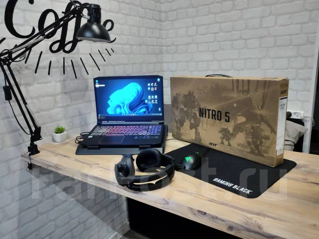 Acer Nitro 5 AN515-55. 15.6", 2,5����, ��� 16 ��, ���� 500���, WiFi: 1, Bluetooth: 1, ����������� �� 2��. ����