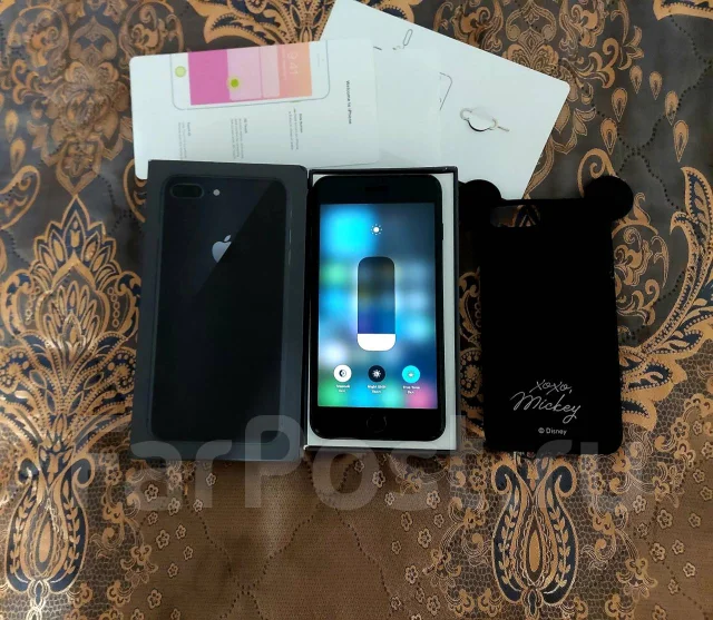 Apple iPhone 8 Plus. �/�, �������, ������, 3G, 4G LTE, ����������, NFC ����