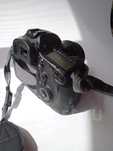Canon EOS 5D Mark III ����