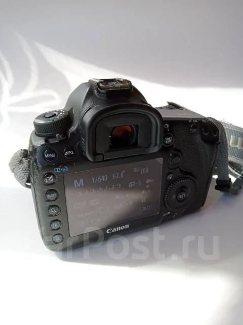 Canon EOS 5D Mark III ����